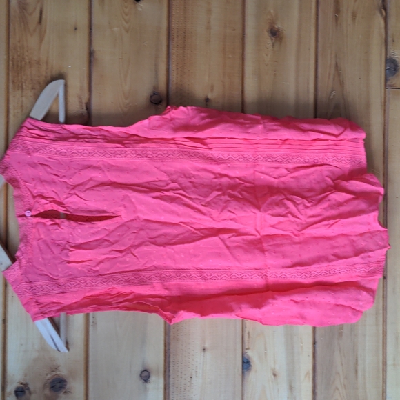 NWT Gap medium pink top, with lace & pin tucks - Picture 6 of 7